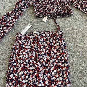 Matching floral crop set